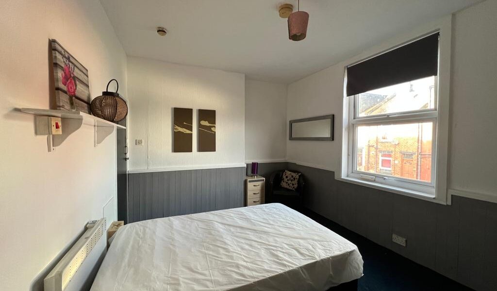 1a566dbd-2cfc-4f37-b4d7-00ca40379f0f (003)