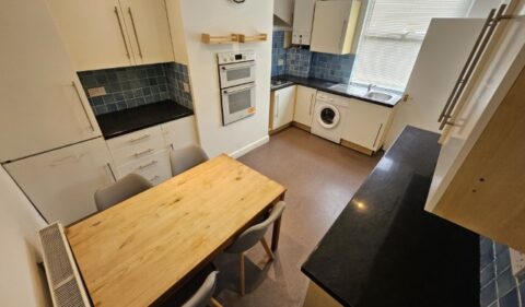 Beechwood Grove, Burley, LEEDS, LS4 2LT