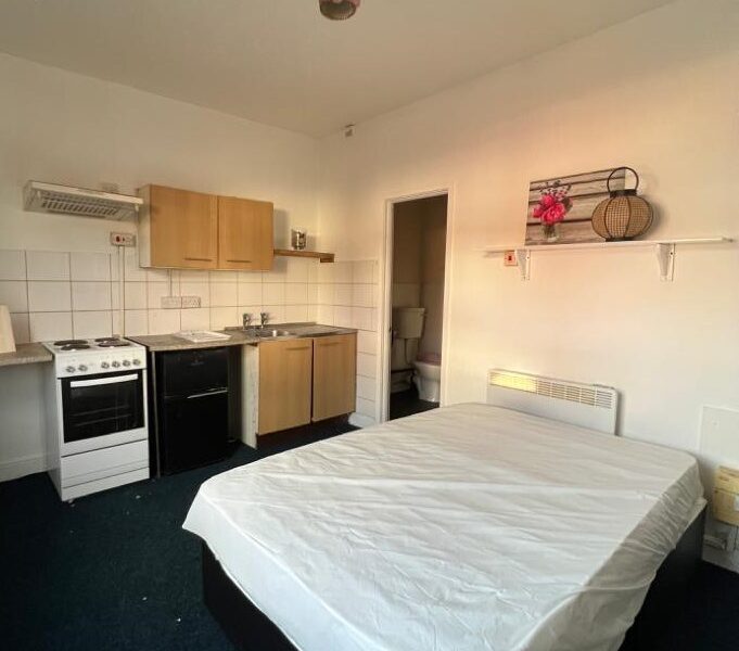 3c34b0f4-c63d-4a00-8328-83f6fb449e6e (003)x