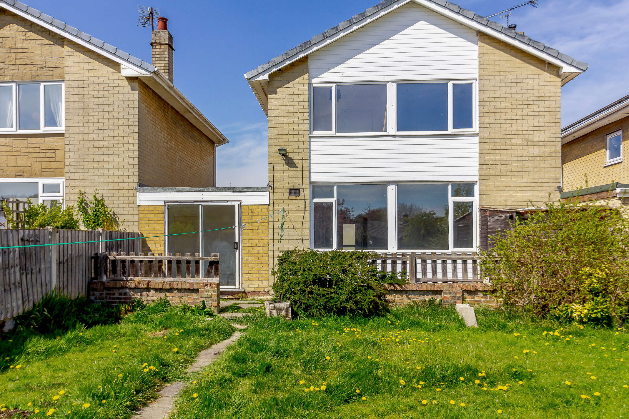 Arundell Drive, Lundwood, Barnsley, South Yorkshire, S71 5LE (24235) sbliving sbliving