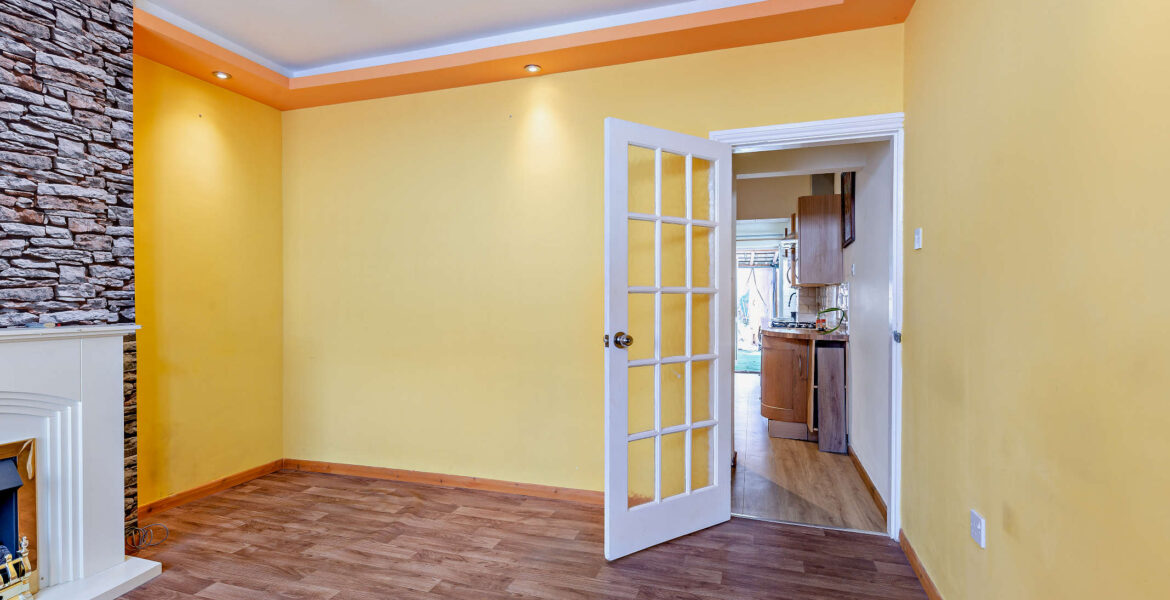 8696446-interior02-800