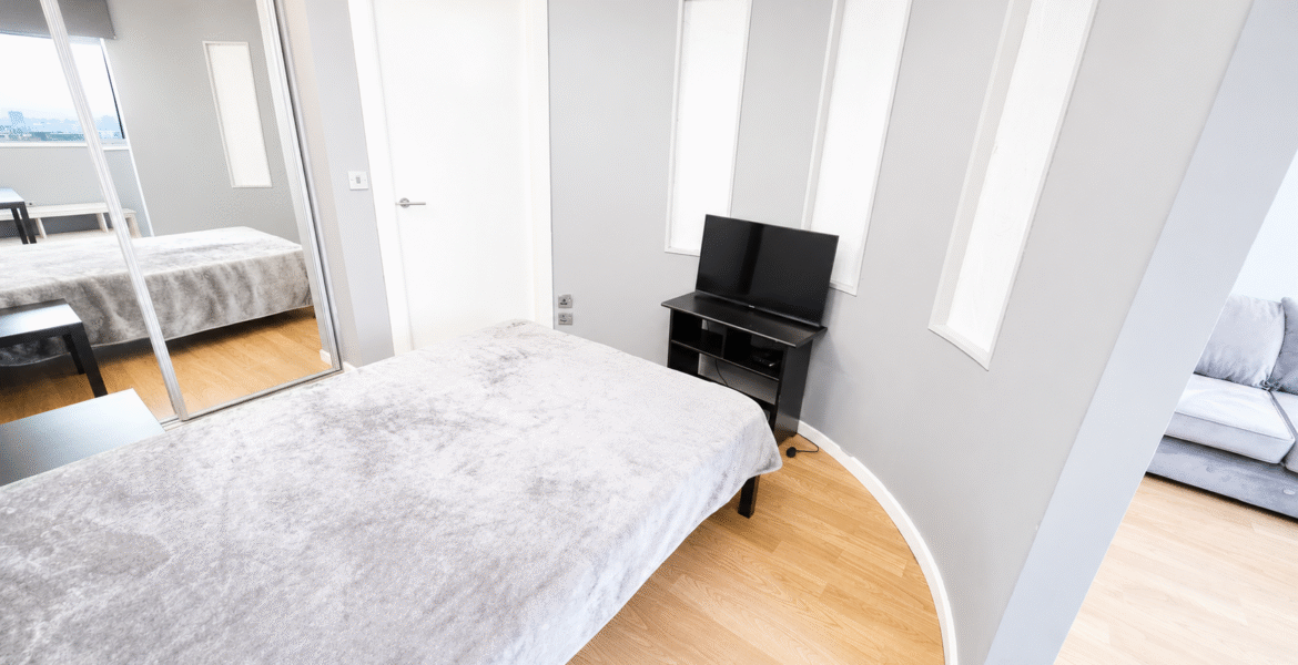 BEDROOM 1