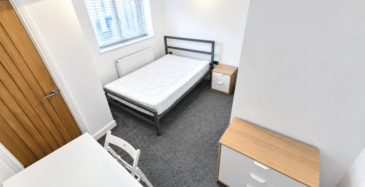 Bright Minimalist Bedroom Interior (1)