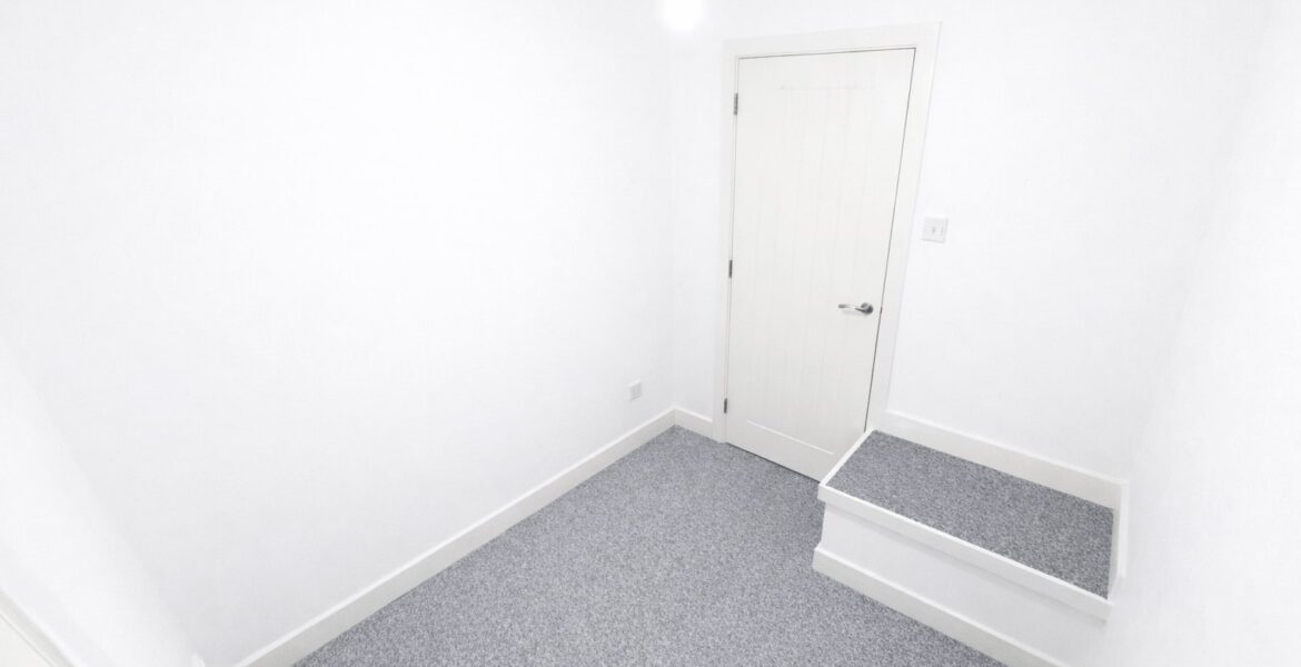 ChatGPT Image Dec 17, 2025, 11_40_26 AM-min