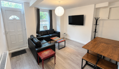 Ebberston Terrace, Hyde Park, Leeds, LS6 1AU