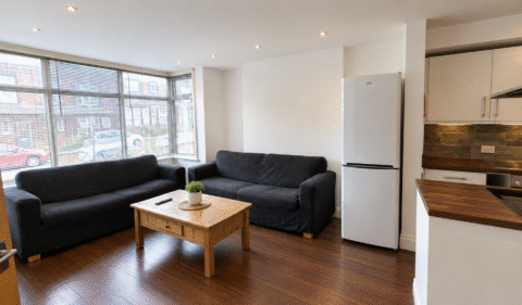 Headingley Mount, Headingley, Leeds, LS6 3EW