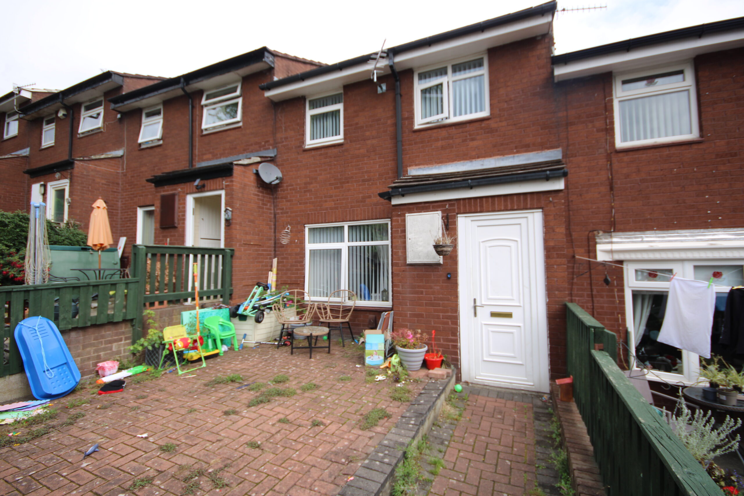 Coal Hill Green, Rodley, Leeds, LS13 1DR (27936) sbliving sbliving