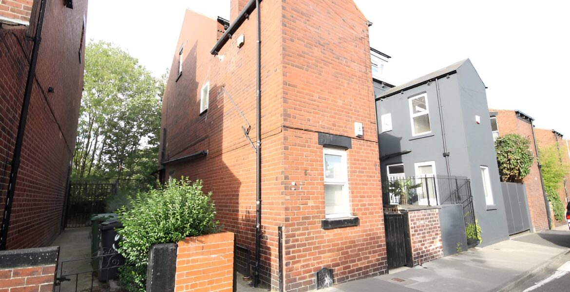 IMG_9711-Picsart-AiImageEnhancer