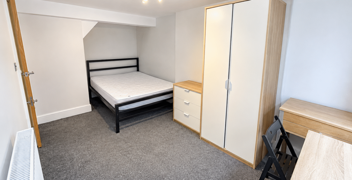 Minimalist Modern Student Bedroom