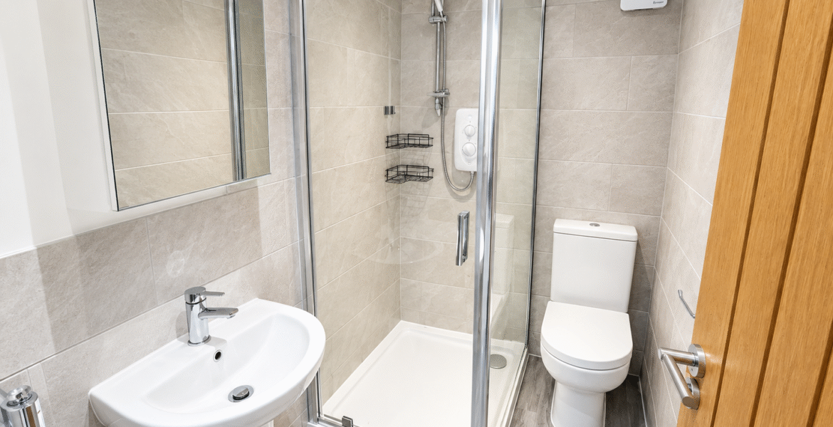 Modern Neutral Bathroom Interior