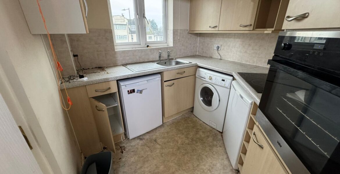 PHOTO-2025-12-11-06-13-04