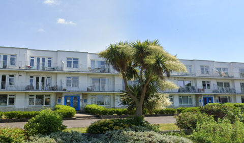 Flat 6, Dorset Lake Manor, Sandbanks Rd, Poole, BH14 8EL