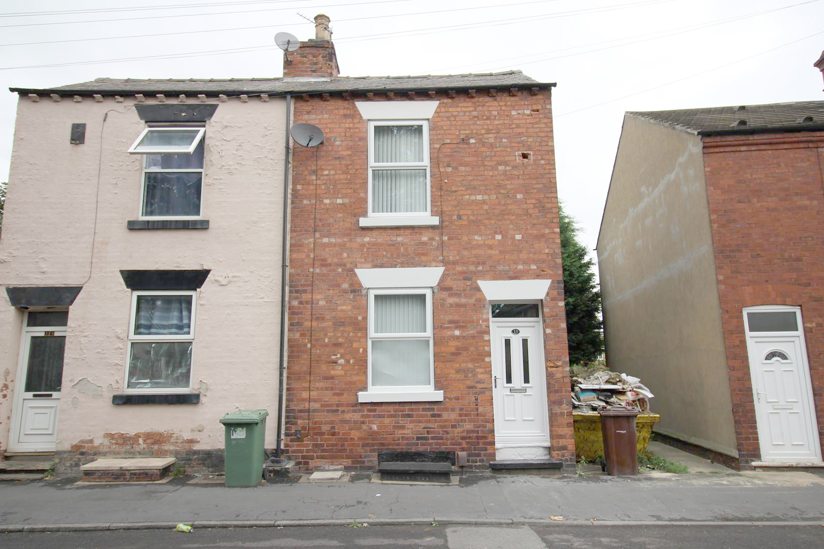 Henry Street, Wakefield, WF2 9NX (19281) sbliving sbliving