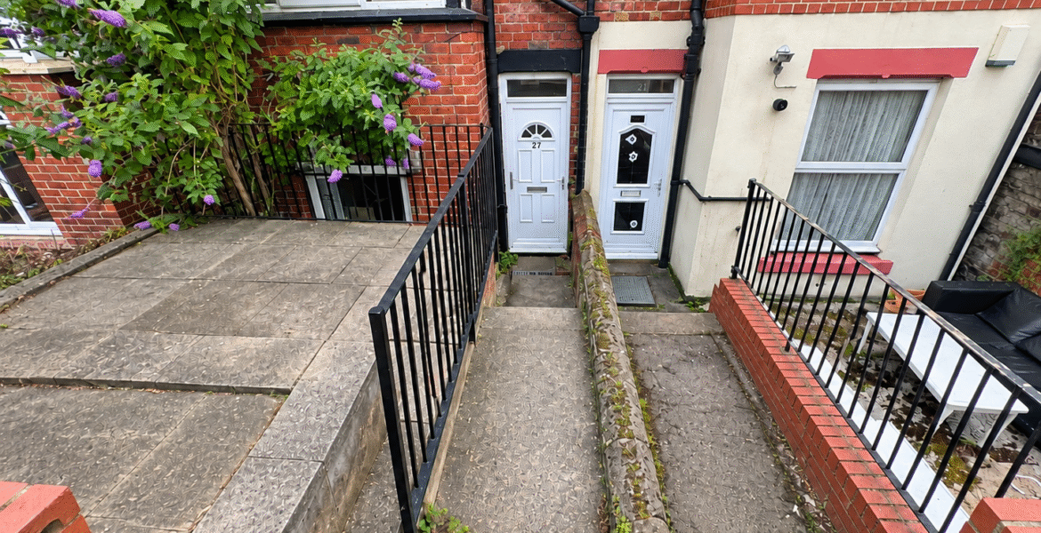 Terraced Entrance with Doors 27 and 21