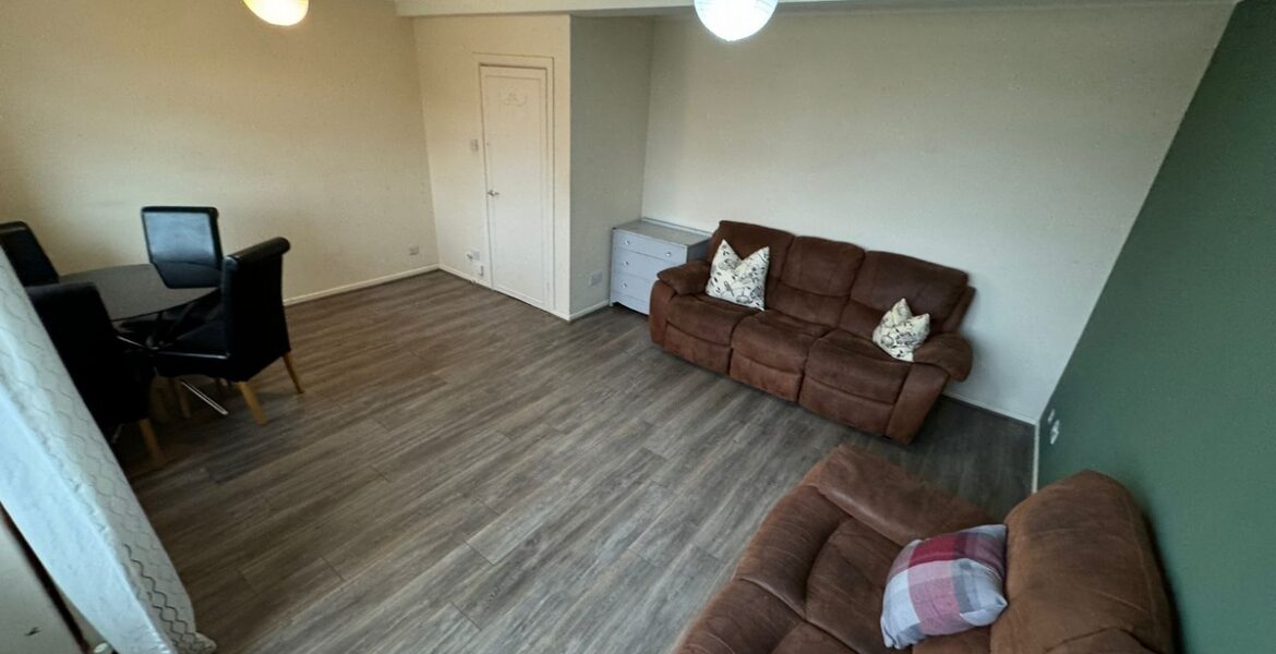 WhatsApp Image 2024-03-15 at 08.40.02 (1)