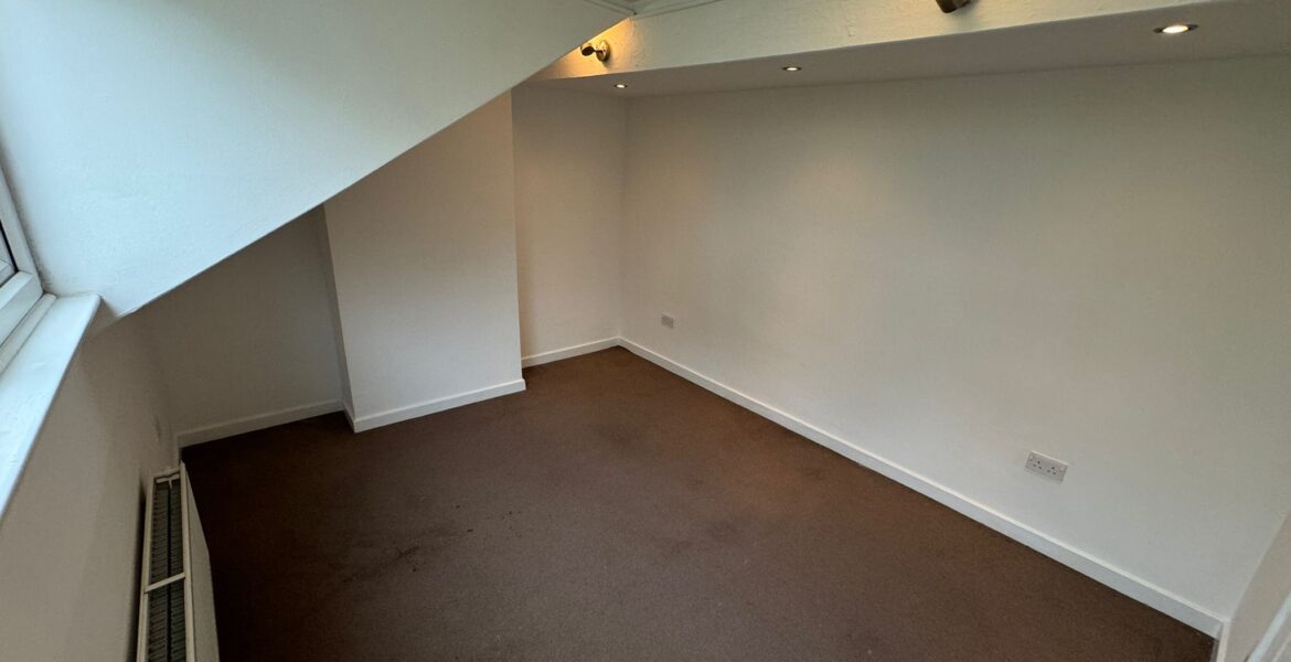 WhatsApp Image 2024-04-26 at 17.56.55 (1)