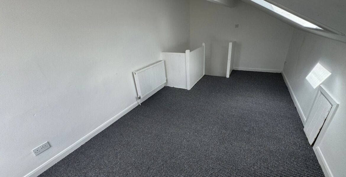 WhatsApp Image 2024-04-29 at 17.08.17 (1)