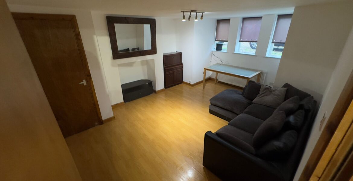 WhatsApp Image 2024-06-30 at 08.11.06 (1)