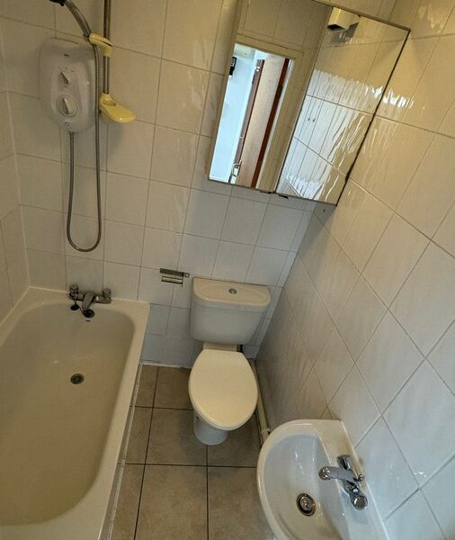 WhatsApp Image 2024-07-01 at 07.58.15 (1)