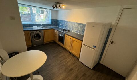 Beechwood Grove, Burley, LEEDS, LS4 2LT