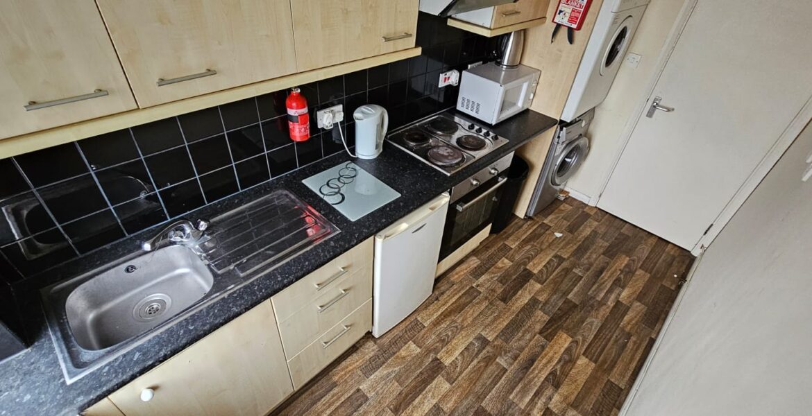 WhatsApp Image 2024-10-15 at 16.03.31 (2)