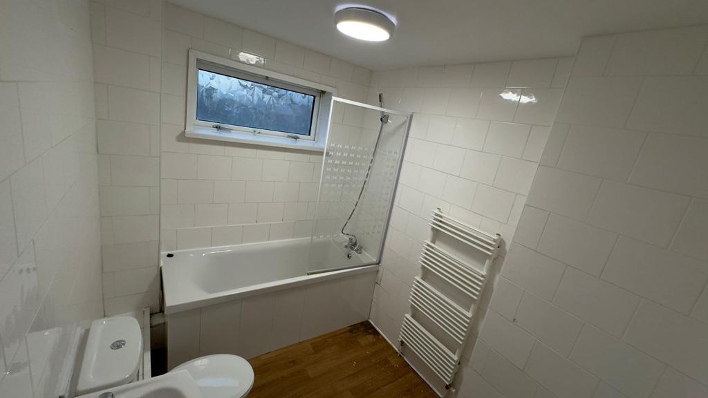 WhatsApp Image 2024-11-13 at 15.15.36 (1)