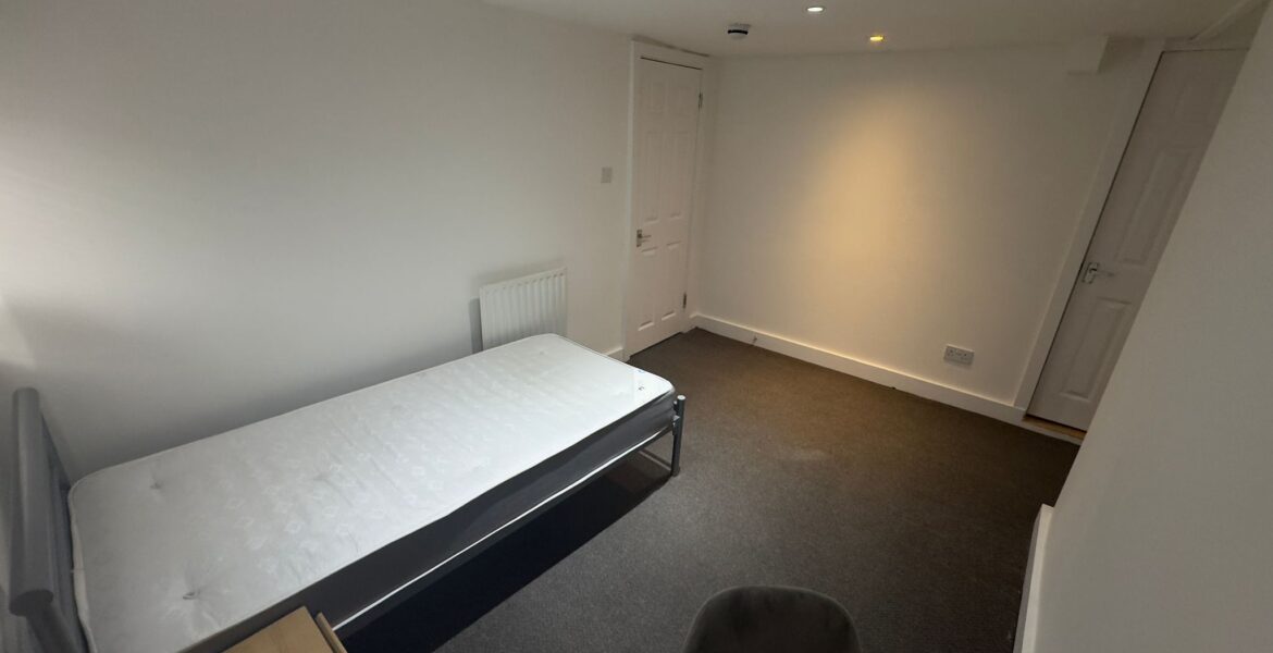 WhatsApp Image 2025-02-03 at 00.15.37 (1)