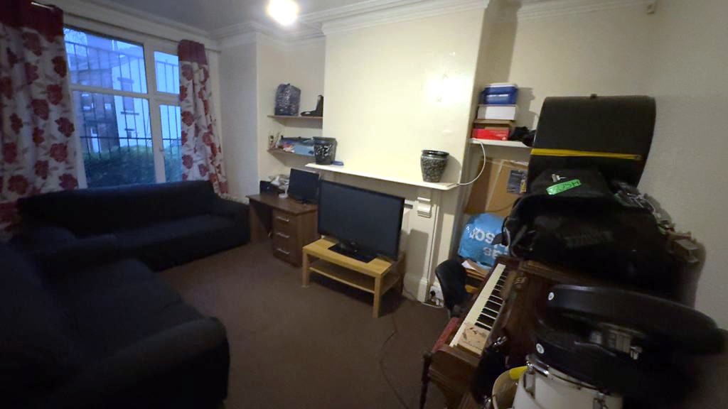 WhatsApp Image 2025-02-03 at 00.17.54 (1)