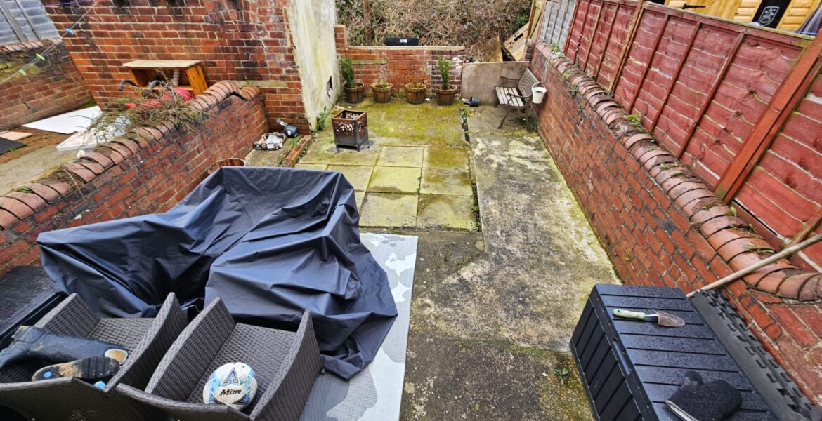 WhatsApp Image 2025-03-13 at 17.12.35 (2)