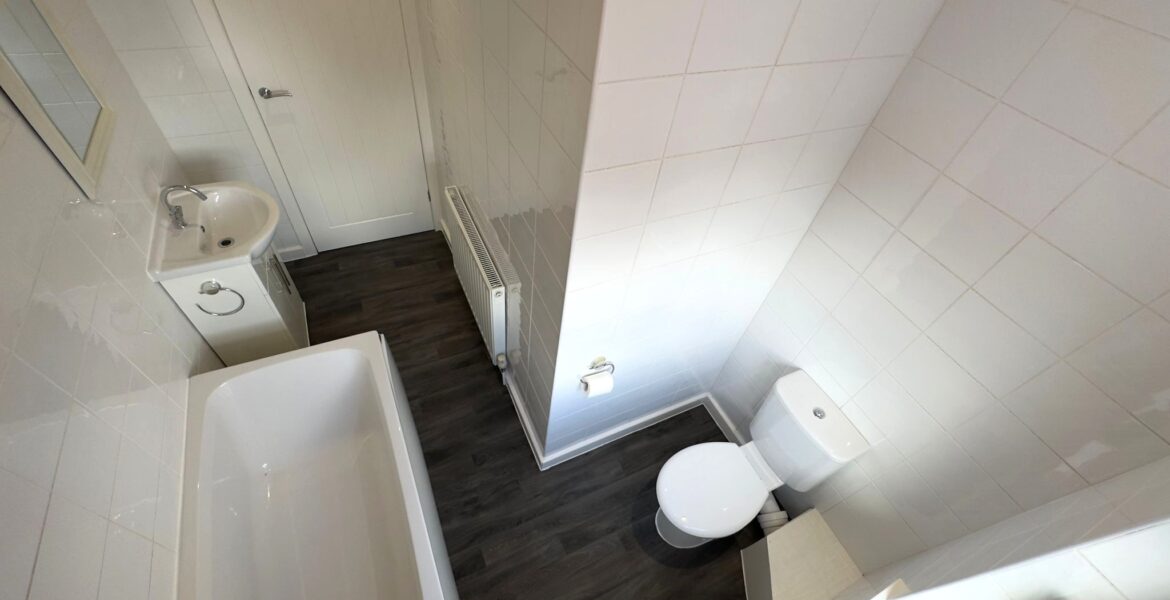 WhatsApp Image 2025-03-28 at 15.59.58 (1)