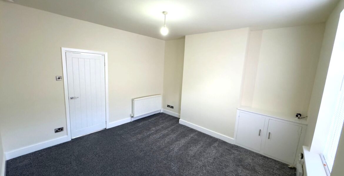 WhatsApp Image 2025-03-28 at 16.00.05