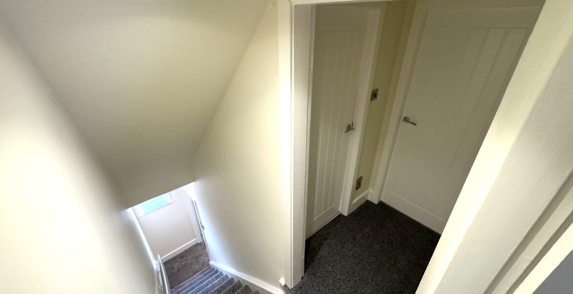 WhatsApp Image 2025-03-28 at 16.00.06 (3)