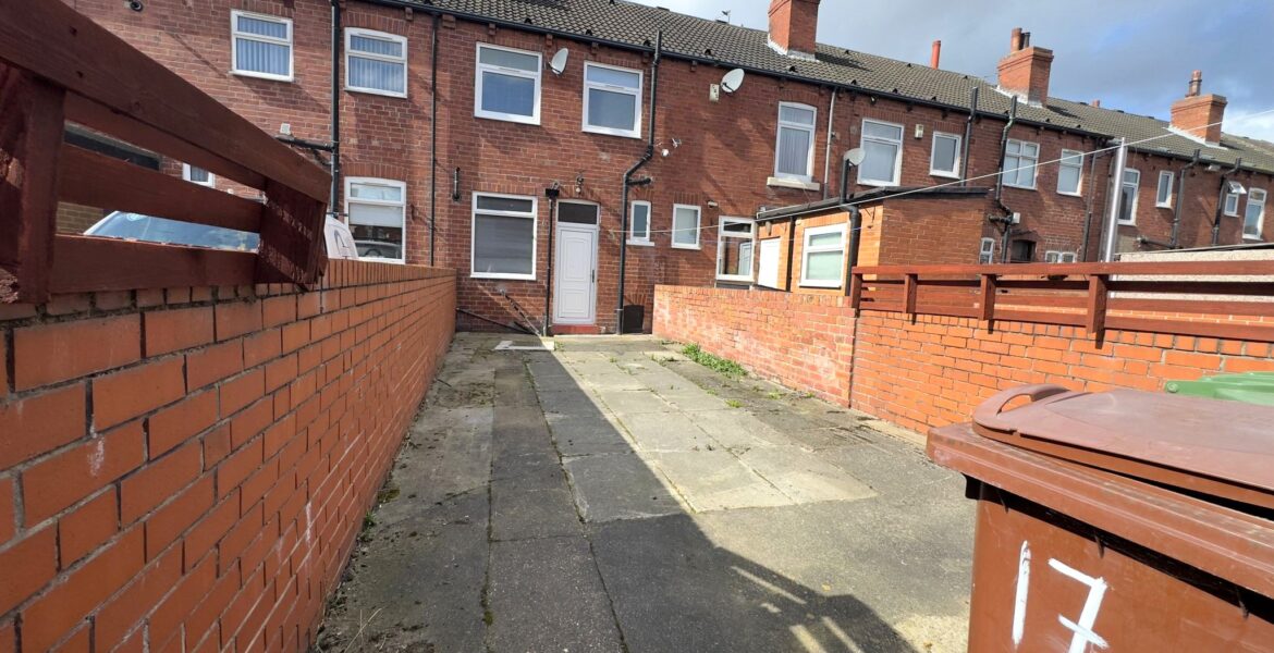 WhatsApp Image 2025-03-28 at 16.00.15 (5)