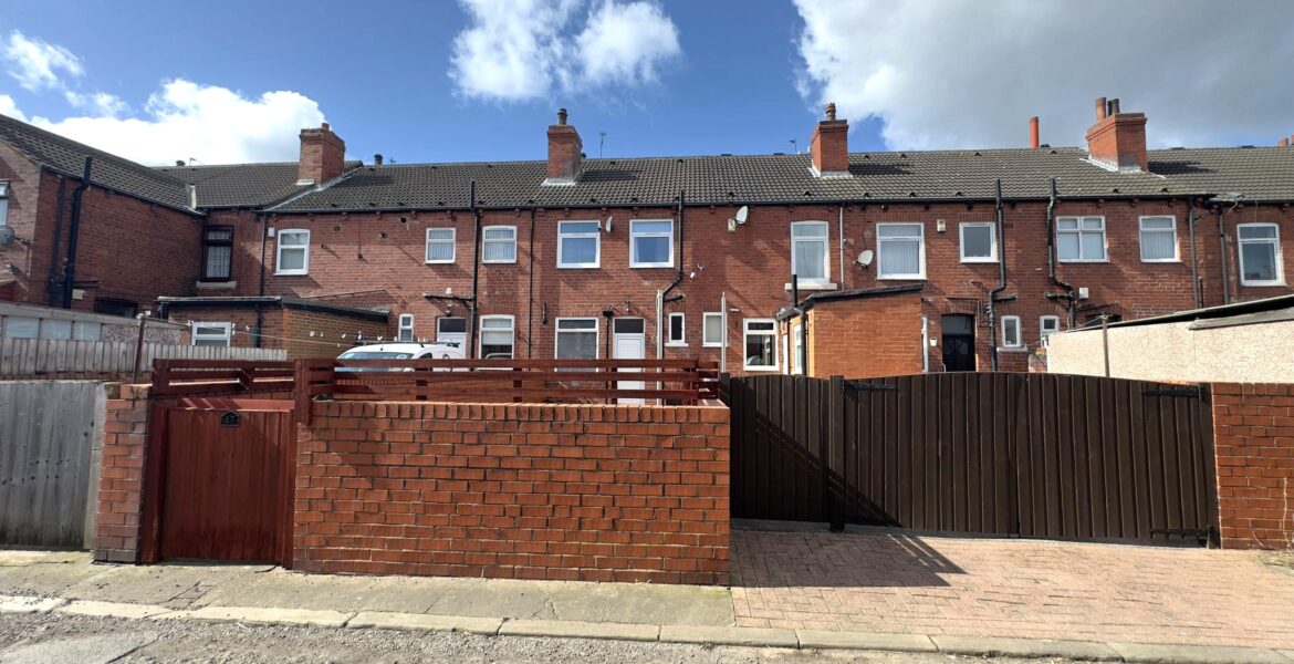 WhatsApp Image 2025-03-28 at 16.00.16 (2)