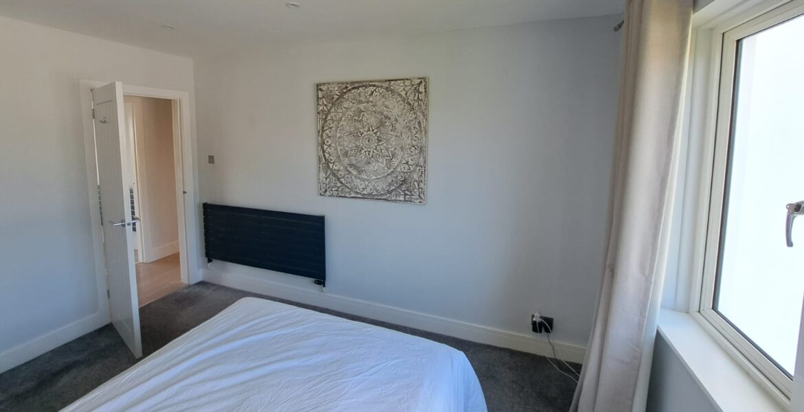 WhatsApp Image 2025-04-03 at 00.49.58 (1)