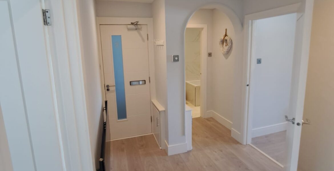 WhatsApp Image 2025-04-03 at 00.50.03 (2)