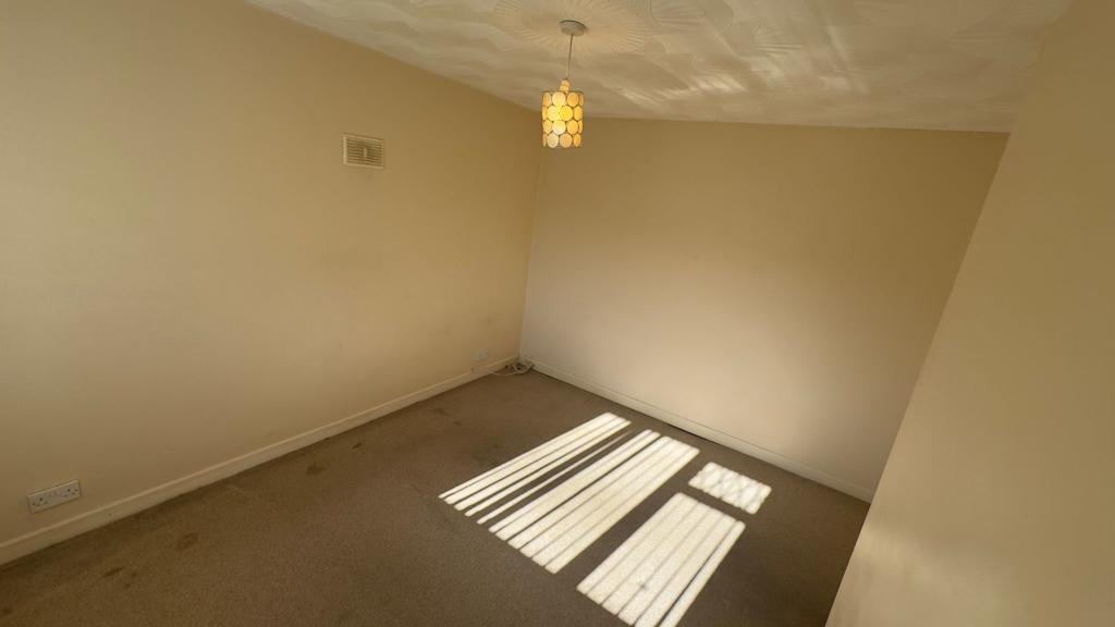 WhatsApp Image 2025-04-07 at 11.16.27 (3)