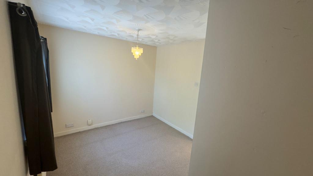 WhatsApp Image 2025-04-07 at 11.17.51 (2)