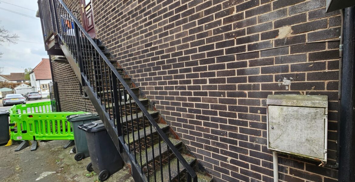 WhatsApp Image 2025-04-15 at 15.07.21