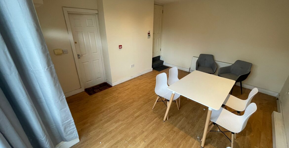 WhatsApp Image 2025-05-05 at 3.17.50 PM