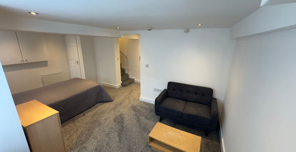 WhatsApp Image 2025-05-08 at 12.30.30