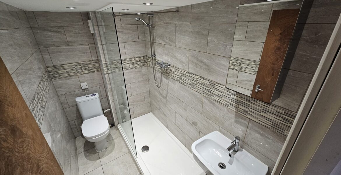 WhatsApp Image 2025-06-07 at 12.06.32 (1)