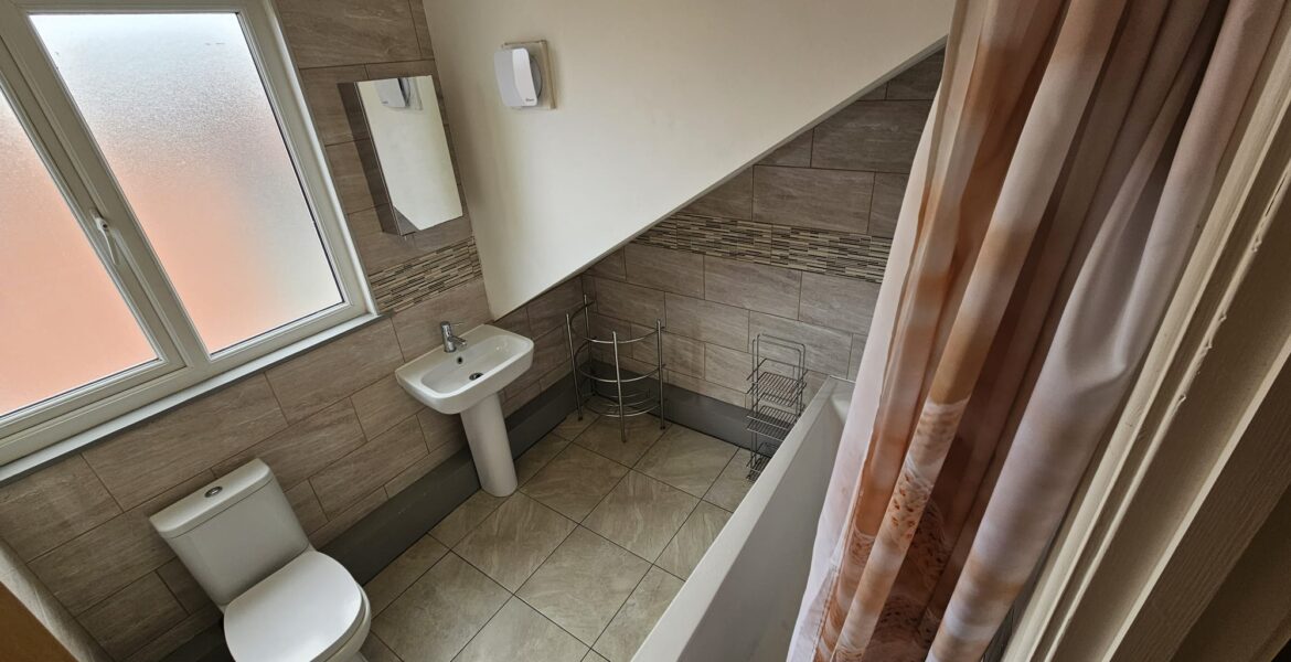 WhatsApp Image 2025-06-07 at 12.06.34 (5)