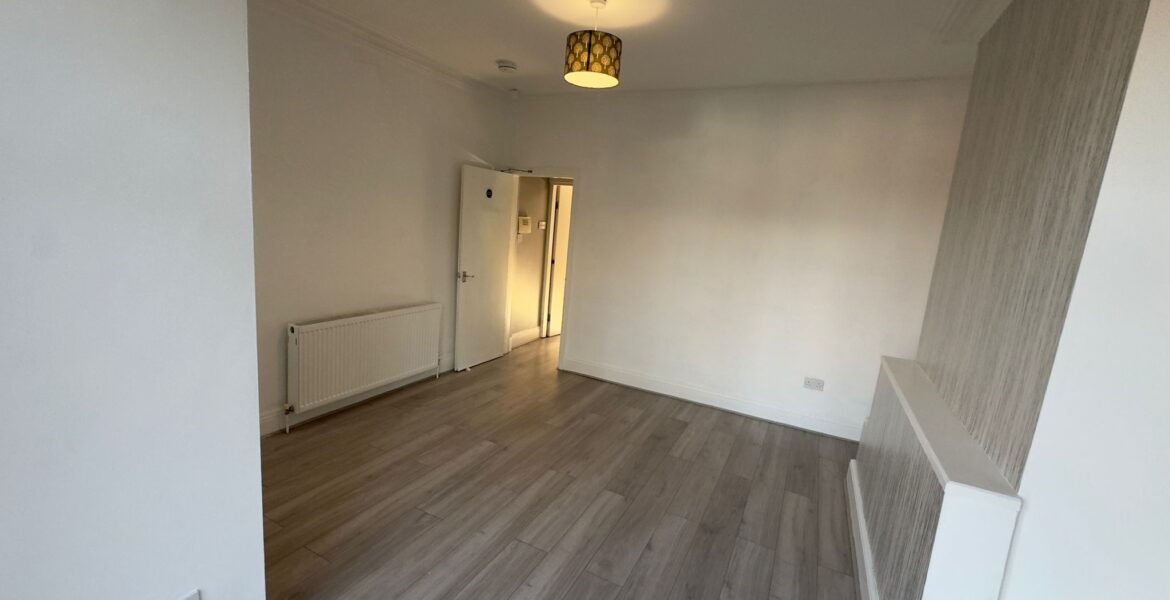 WhatsApp Image 2025-06-23 at 01.21.10 (1)