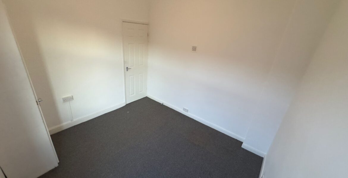 WhatsApp Image 2025-06-23 at 08.34.35 (2)