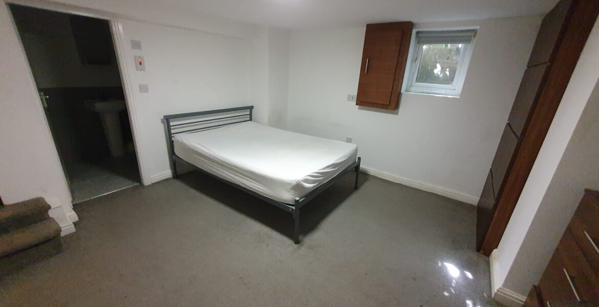 WhatsApp Image 2025-07-01 at 11.34.01