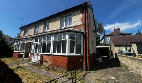 Newport Mount, Headingley, Leeds, LS6 3DB