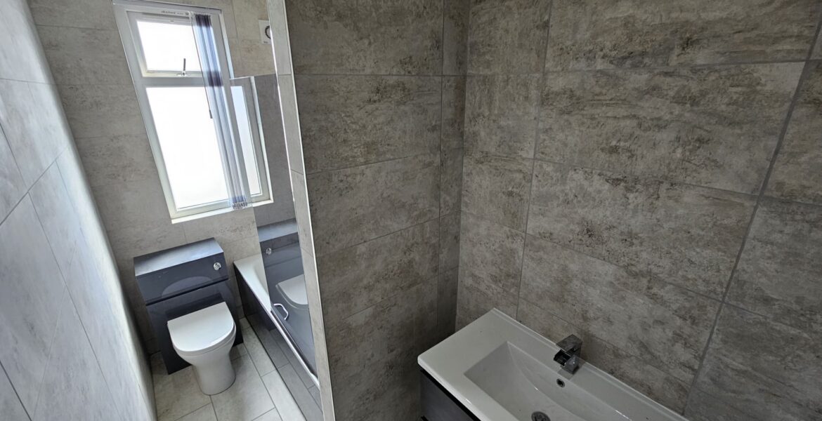 WhatsApp Image 2025-07-30 at 12.20.01