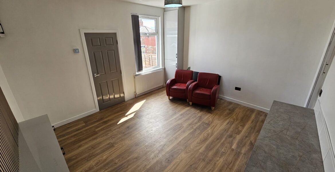 WhatsApp Image 2025-07-30 at 12.20.55 (3)