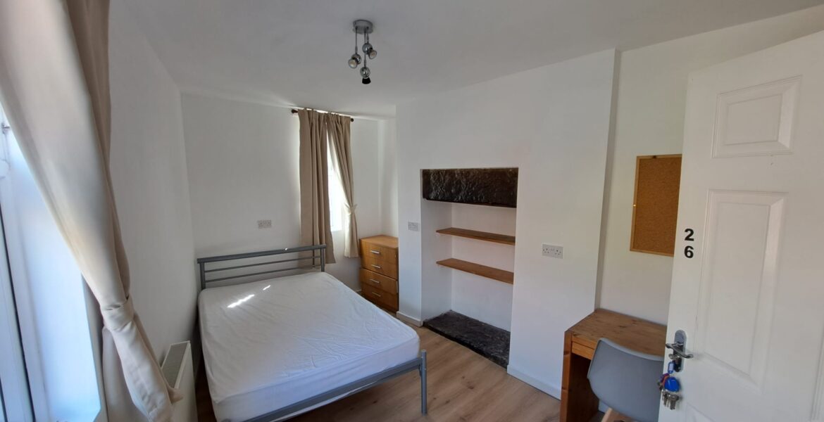 WhatsApp Image 2025-09-24 at 19.30.45 (2)